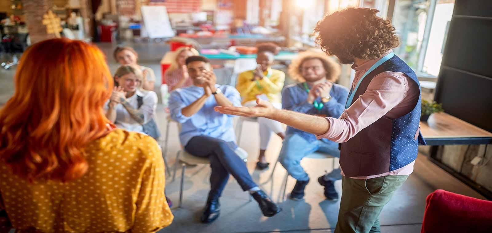 Prise de parole en public : comment réussir son introduction pour réussir sa réunion ?