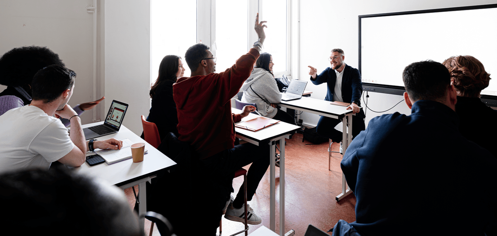 Une solution sur-mesure pour votre recrutement en alternance, au service du business et de l’expérience client