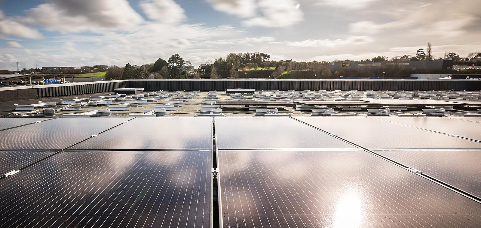 Comment optimiser votre stratégie énergétique avec la rénovation et la production ENR ?