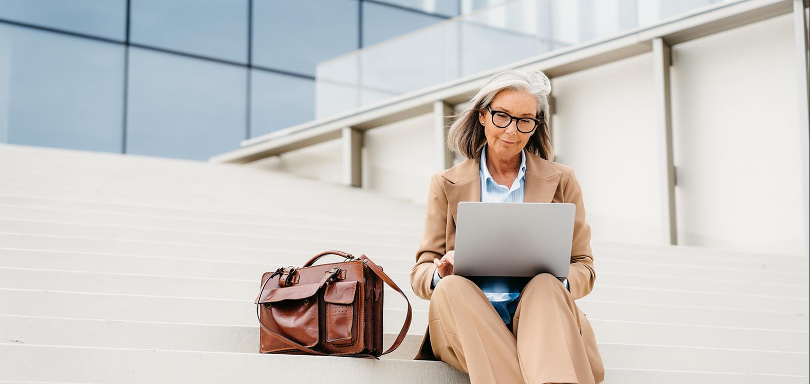 Seniors en entreprise : plus qu’une catégorie d’âge, un réel atout pour l’organisation