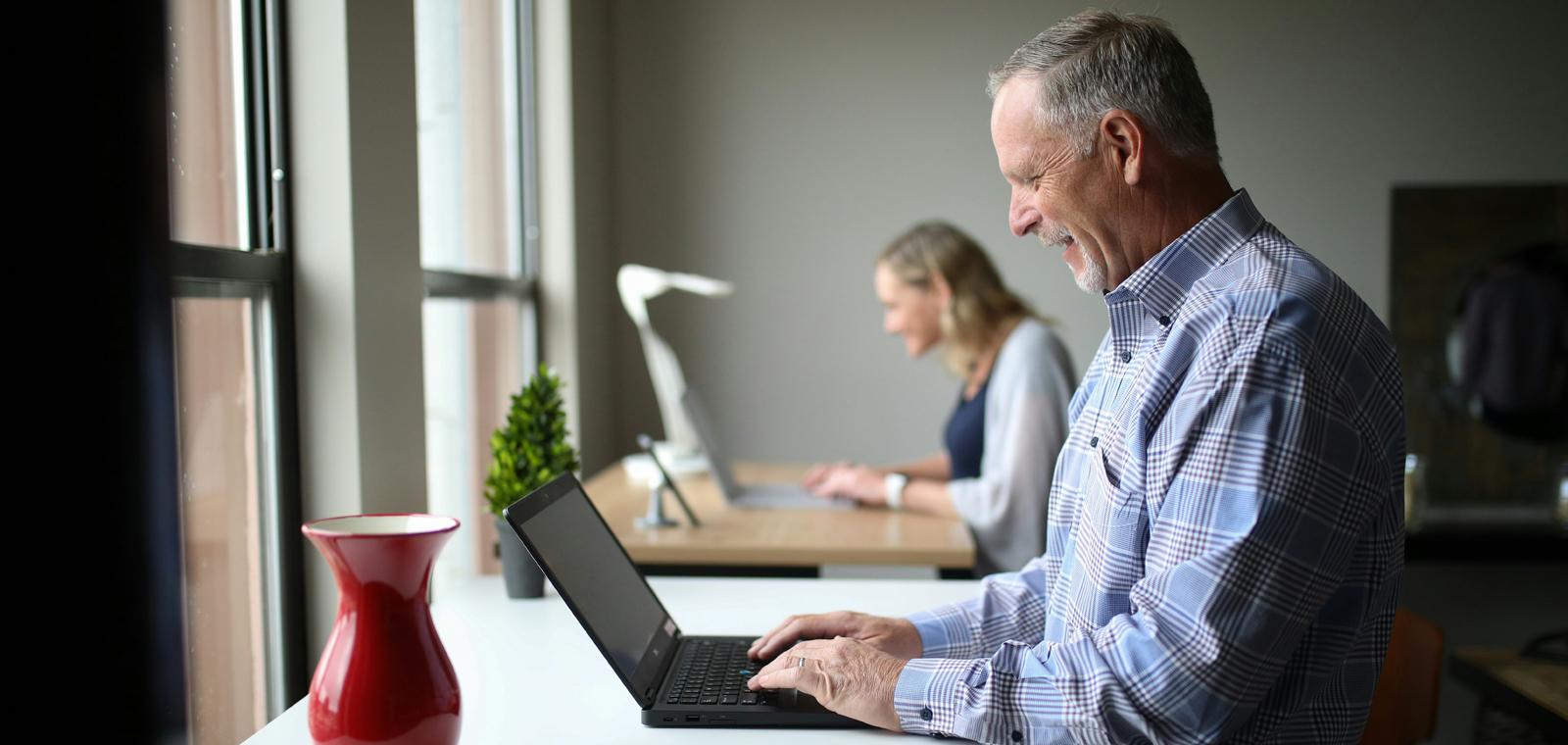 Transmission des compétences : une solution pour le maintien en emploi des seniors ?