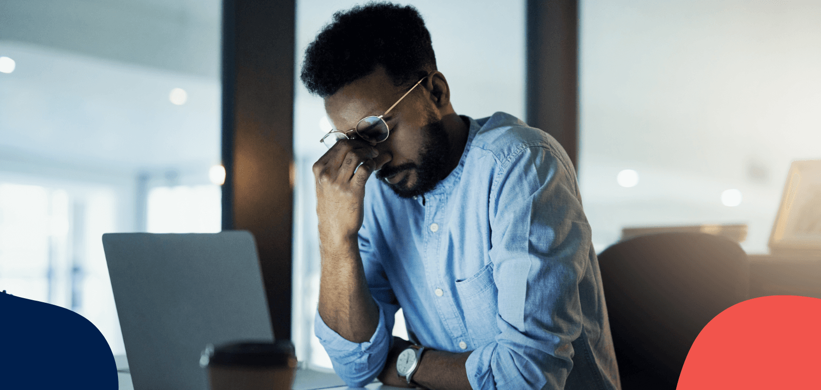 Santé mentale en entreprise : pourquoi faut-il agir au-delà du poste de travail ?