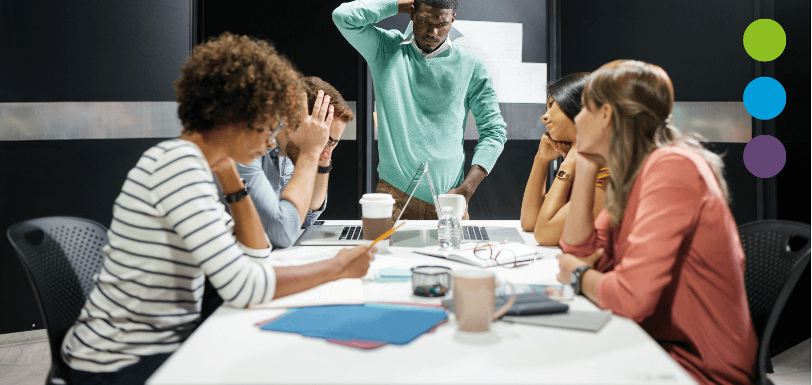 Mieux gérer l’incertitude au travail : accepter sans subir