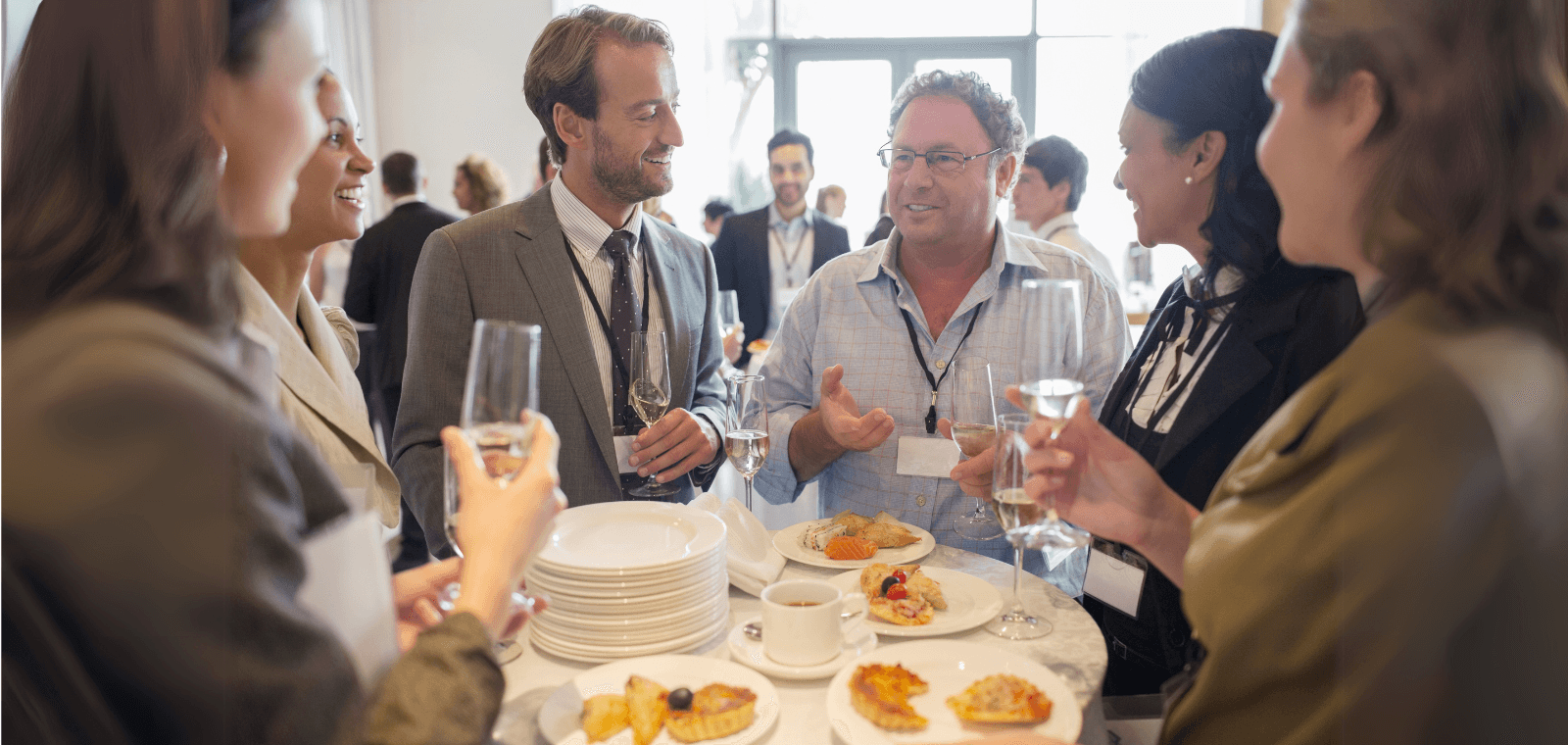 Comment répondre à la question "et toi tu fais quoi?" en réseautage et signez des clients