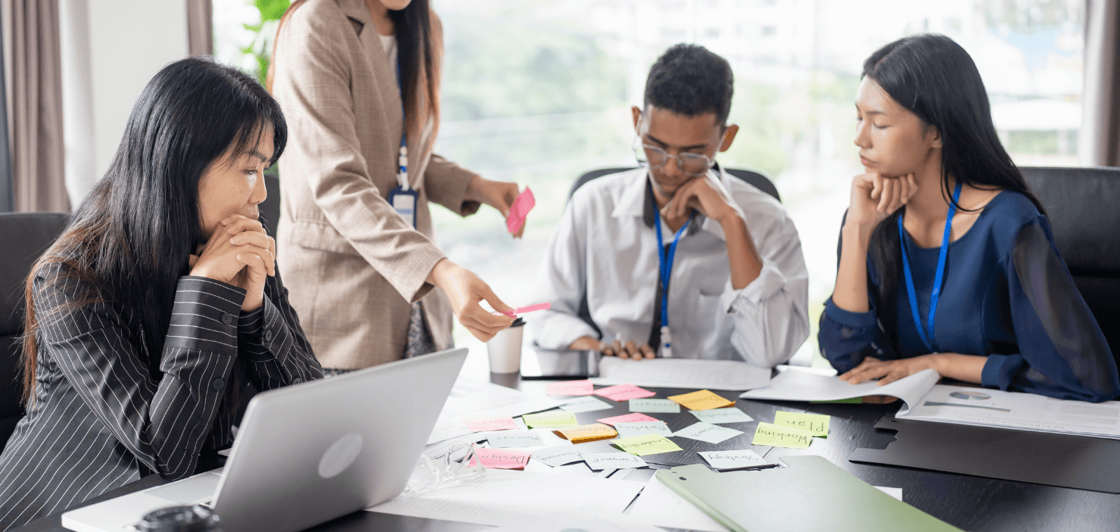 DRH : comment réagir suite à un passage à l'acte suicidaire sur le lieu de travail ?