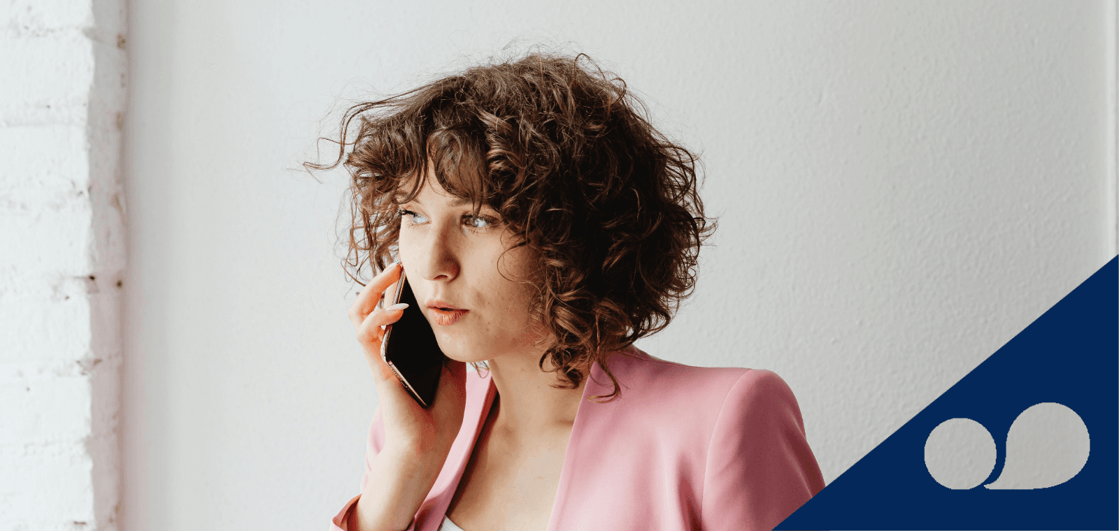 Santé mentale au travail : comment choisir une ligne d’écoute psychologique et sociale adaptée à votre organisation ?